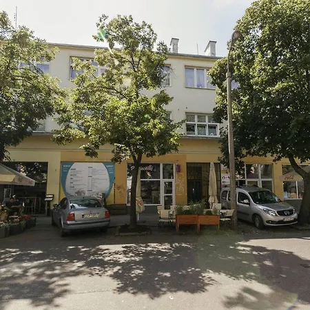 Apartment For 6 People On Haffnera Street In *